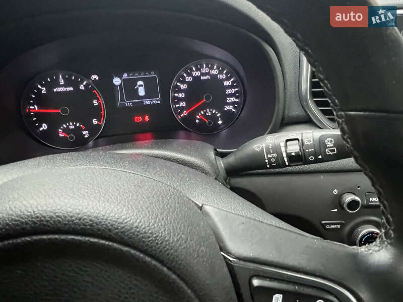 Внедорожник / Кроссовер Kia Sportage 2016 в Львове