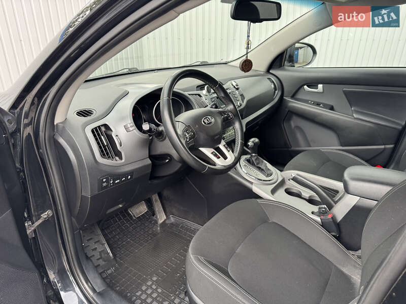 Позашляховик / Кросовер Kia Sportage 2015 в Черкасах фото 8 Позашляховик / Кросовер Kia Sportage 2015 в Черкасах