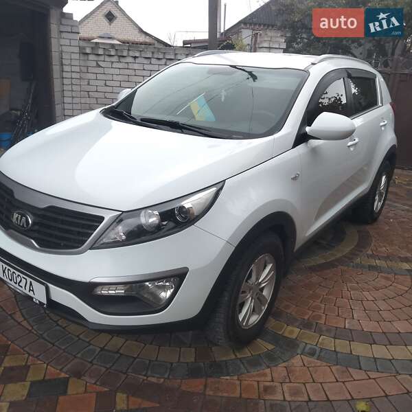 Внедорожник / Кроссовер Kia Sportage 2013 в Днепре
