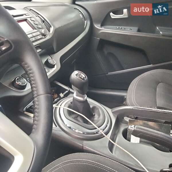 Внедорожник / Кроссовер Kia Sportage 2013 в Днепре