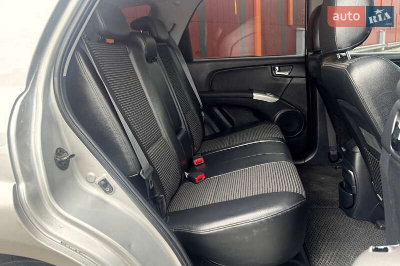 Внедорожник / Кроссовер Kia Sportage 2006 в Киеве фото 11 Внедорожник / Кроссовер Kia Sportage 2006 в Киеве