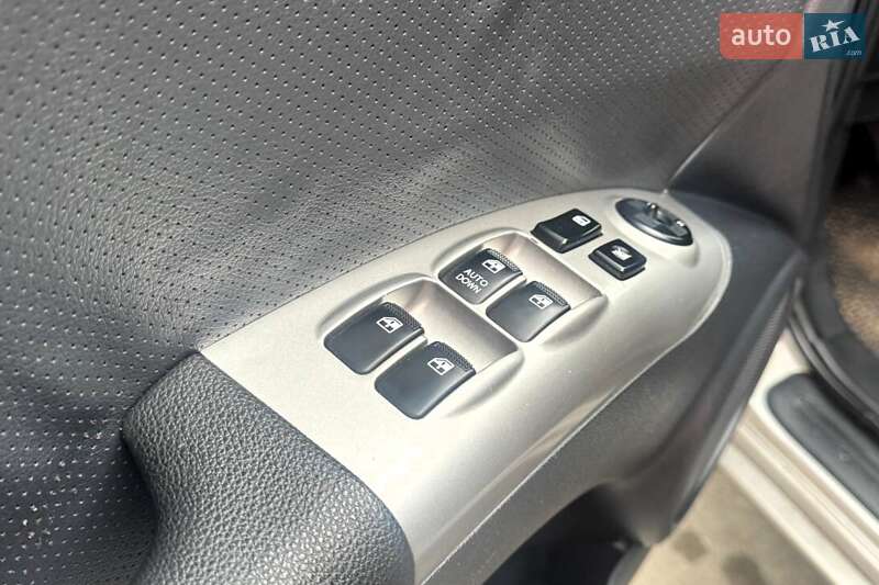 Внедорожник / Кроссовер Kia Sportage 2006 в Киеве фото 20 Внедорожник / Кроссовер Kia Sportage 2006 в Киеве
