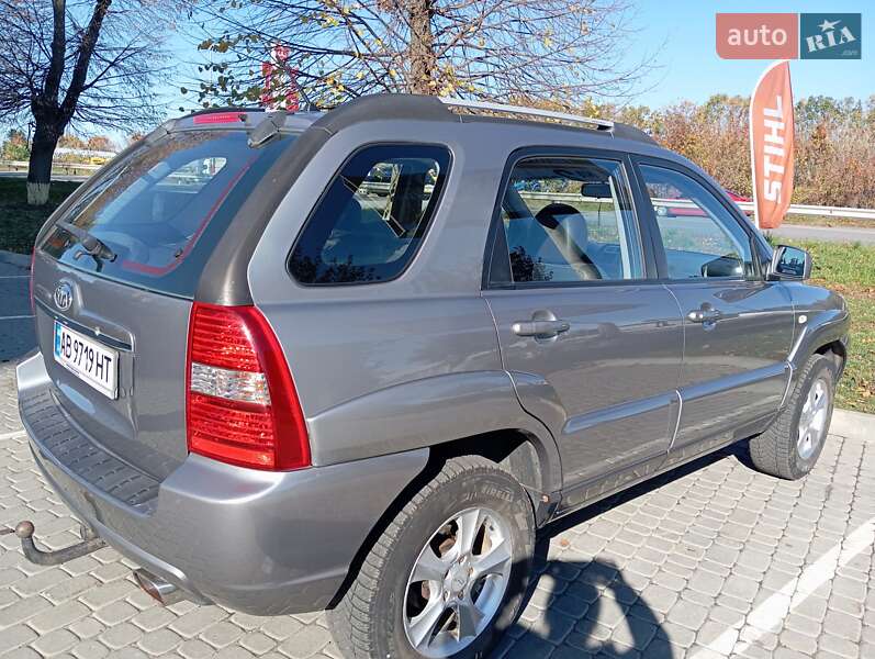 Позашляховик / Кросовер Kia Sportage 2006 в Вінниці