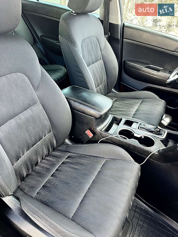 Позашляховик / Кросовер Kia Sportage 2016 в Тернополі фото 63 Позашляховик / Кросовер Kia Sportage 2016 в Тернополі
