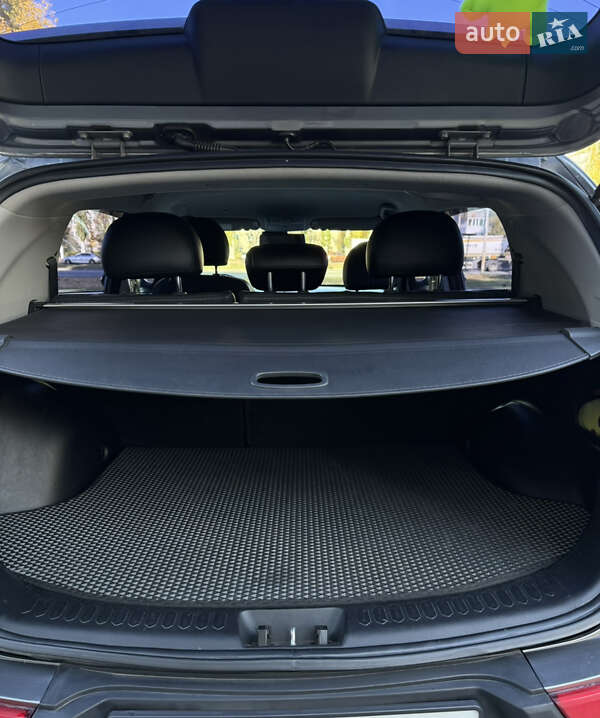 Позашляховик / Кросовер Kia Sportage 2011 в Павлограді