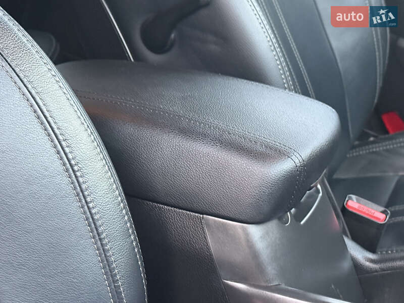 Позашляховик / Кросовер Kia Sportage 2014 в Рівному фото 59 Позашляховик / Кросовер Kia Sportage 2014 в Рівному