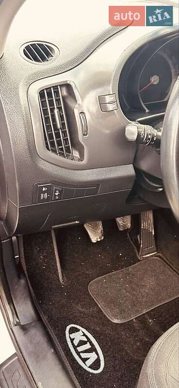 Внедорожник / Кроссовер Kia Sportage 2013 в Никополе