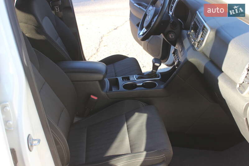 Позашляховик / Кросовер Kia Sportage 2017 в Дніпрі