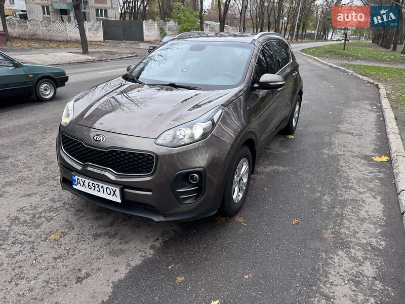 Позашляховик / Кросовер Kia Sportage 2016 в Харкові