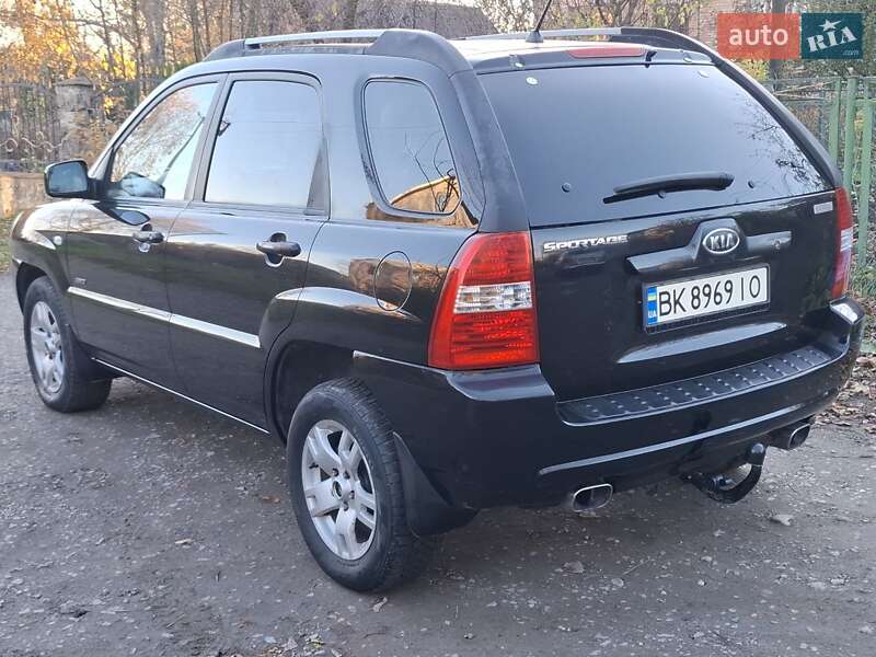 Внедорожник / Кроссовер Kia Sportage 2006 в Ровно