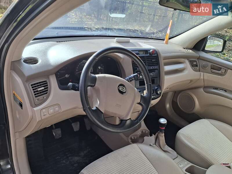 Внедорожник / Кроссовер Kia Sportage 2006 в Ровно
