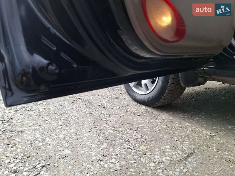 Внедорожник / Кроссовер Kia Sportage 2006 в Ровно