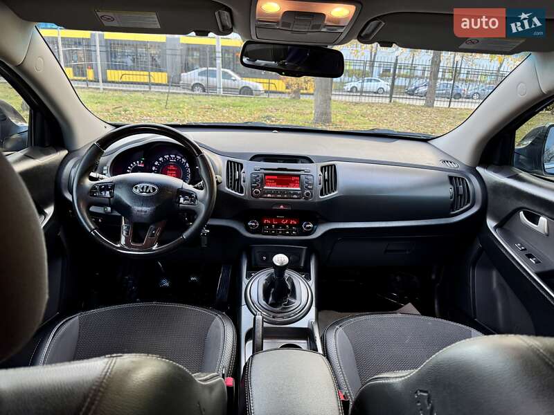 Внедорожник / Кроссовер Kia Sportage 2013 в Киеве
