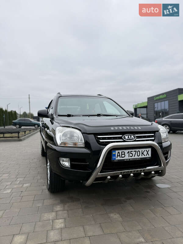 Внедорожник / Кроссовер Kia Sportage 2006 в Каменец-Подольском