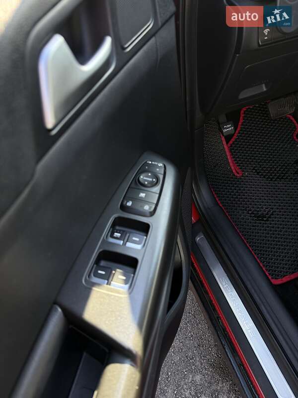 Позашляховик / Кросовер Kia Sportage 2017 в Києві