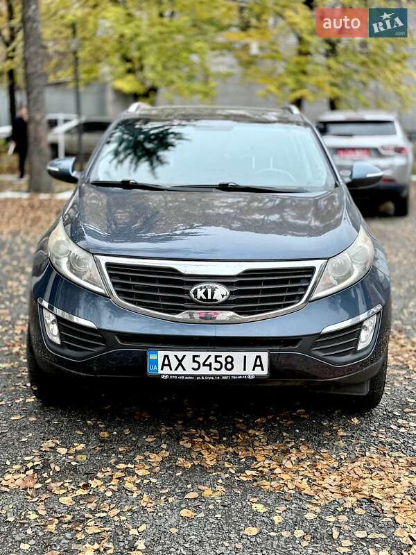 Позашляховик / Кросовер Kia Sportage 2013 в Харкові
