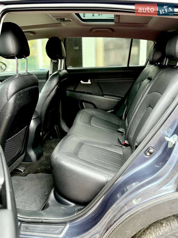 Позашляховик / Кросовер Kia Sportage 2013 в Харкові