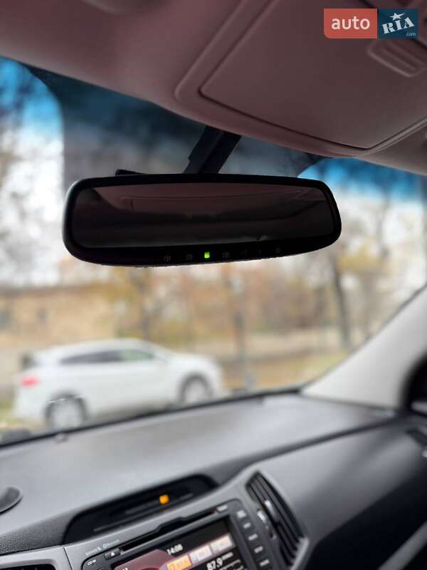 Позашляховик / Кросовер Kia Sportage 2013 в Харкові