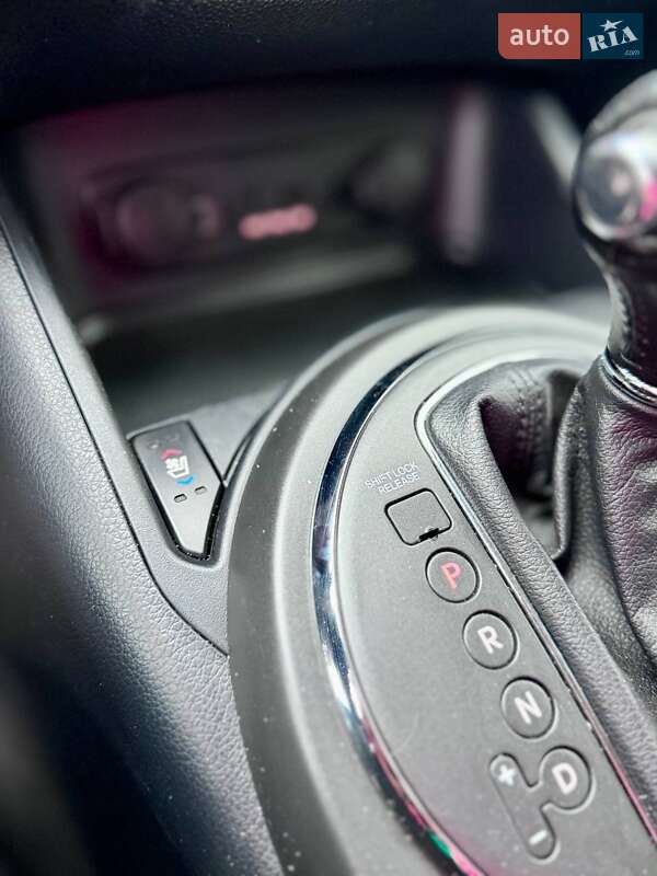 Позашляховик / Кросовер Kia Sportage 2013 в Харкові