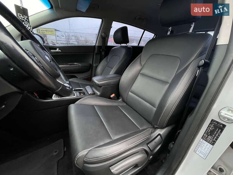 Внедорожник / Кроссовер Kia Sportage 2017 в Киеве