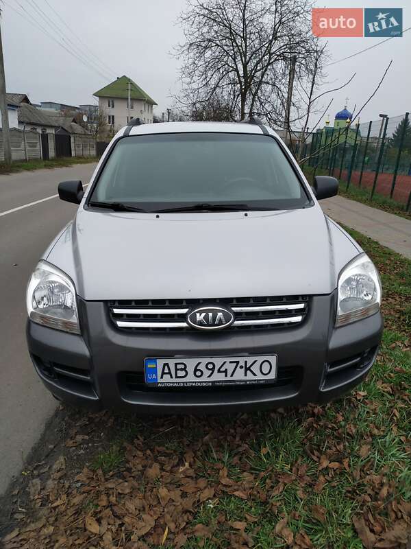 Внедорожник / Кроссовер Kia Sportage 2005 в Калиновке