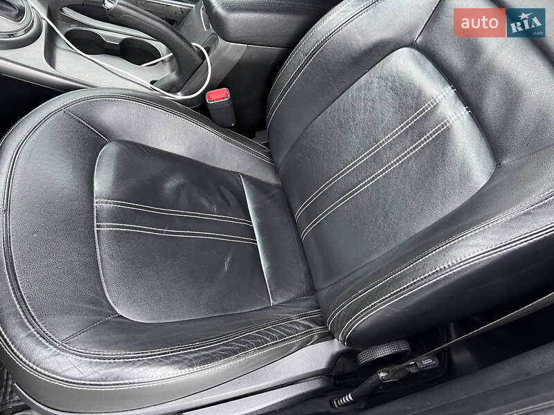 Внедорожник / Кроссовер Kia Sportage 2011 в Харькове