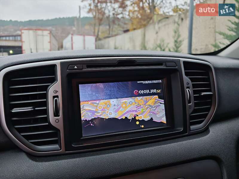 Внедорожник / Кроссовер Kia Sportage 2015 в Могилев-Подольске