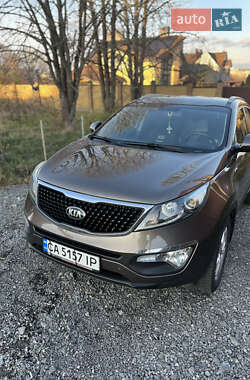 Позашляховик / Кросовер Kia Sportage 2015 в Умані