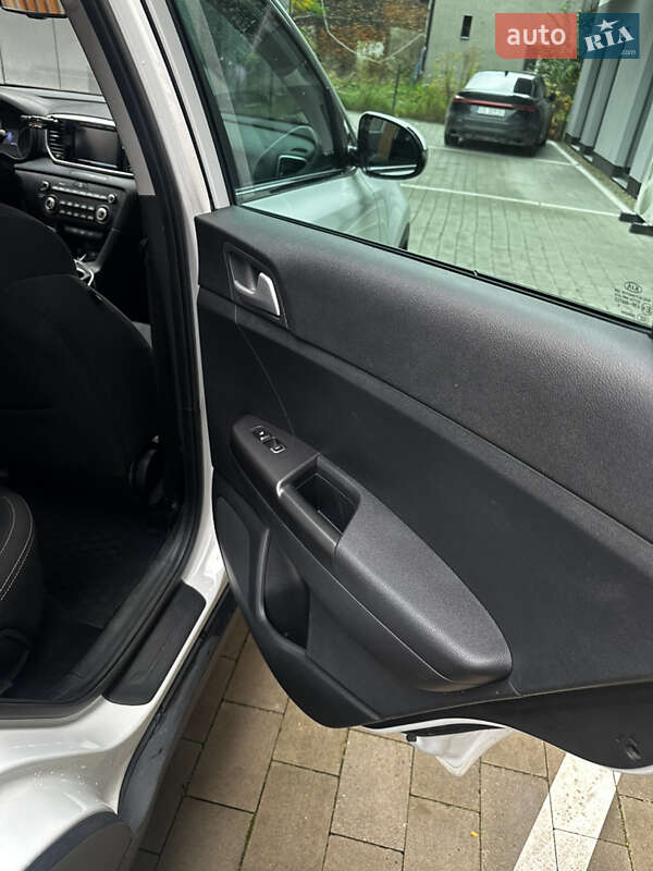 Внедорожник / Кроссовер Kia Sportage 2019 в Львове