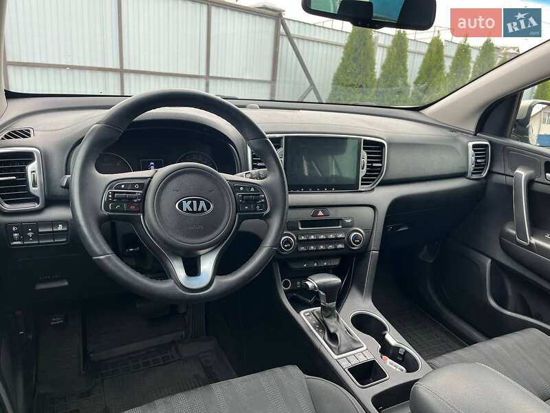 Позашляховик / Кросовер Kia Sportage 2017 в Києві фото 16 Позашляховик / Кросовер Kia Sportage 2017 в Києві