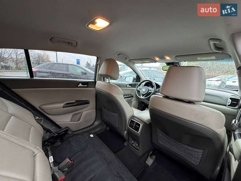 Позашляховик / Кросовер Kia Sportage 2016 в Луцьку фото 17 Позашляховик / Кросовер Kia Sportage 2016 в Луцьку