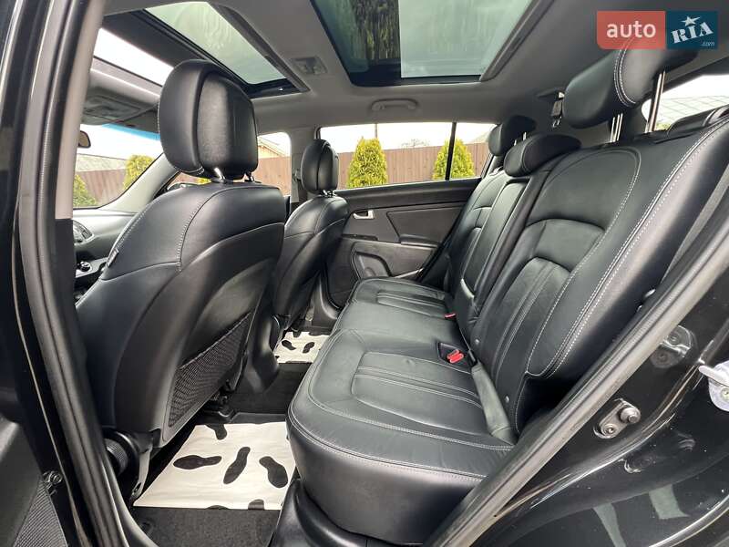 Позашляховик / Кросовер Kia Sportage 2014 в Івано-Франківську