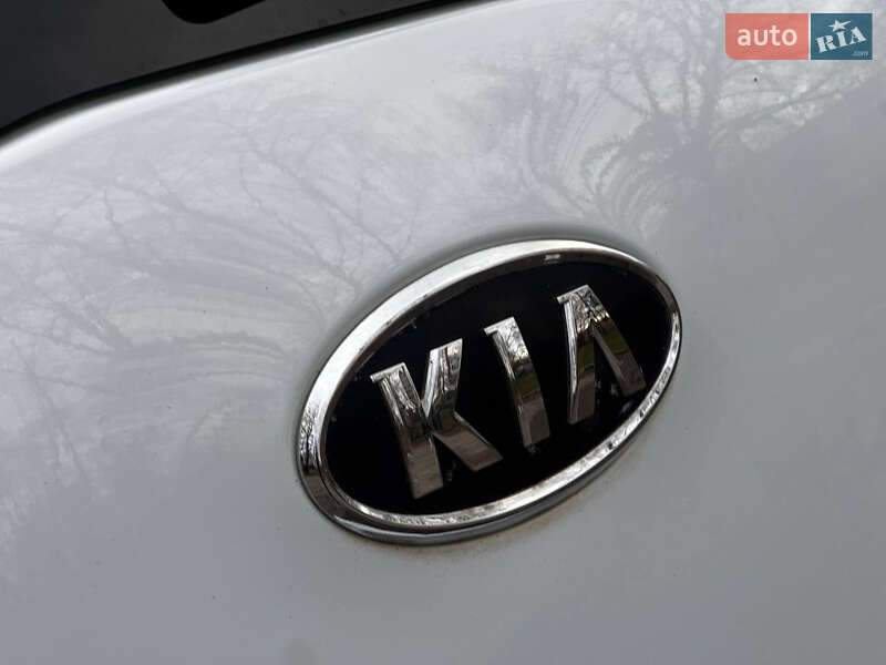 Внедорожник / Кроссовер Kia Sportage 2012 в Ахтырке фото 22 Внедорожник / Кроссовер Kia Sportage 2012 в Ахтырке