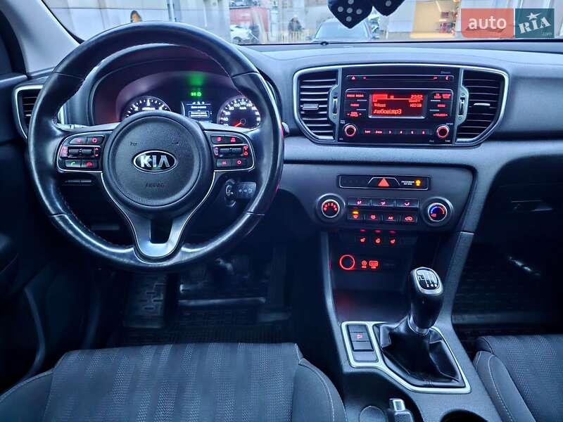 Внедорожник / Кроссовер Kia Sportage 2016 в Одессе