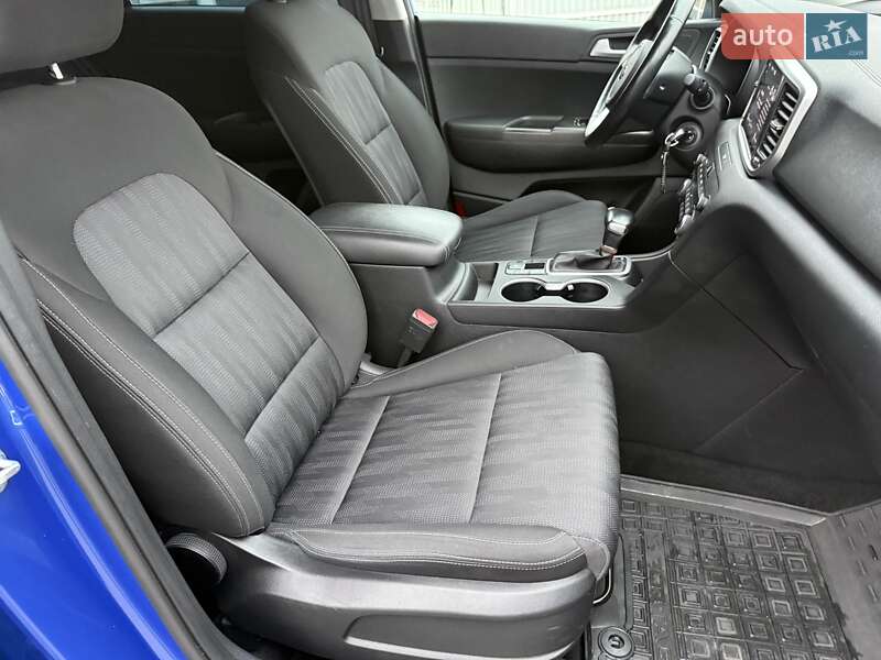 Внедорожник / Кроссовер Kia Sportage 2021 в Киеве