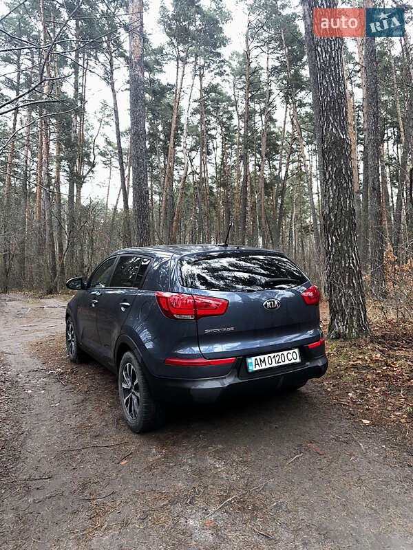 Внедорожник / Кроссовер Kia Sportage 2016 в Коростышеве