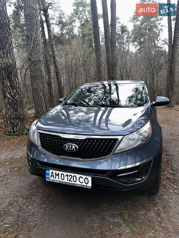 Внедорожник / Кроссовер Kia Sportage 2016 в Коростышеве