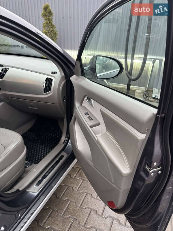 Позашляховик / Кросовер Kia Sportage 2012 в Шептицькому