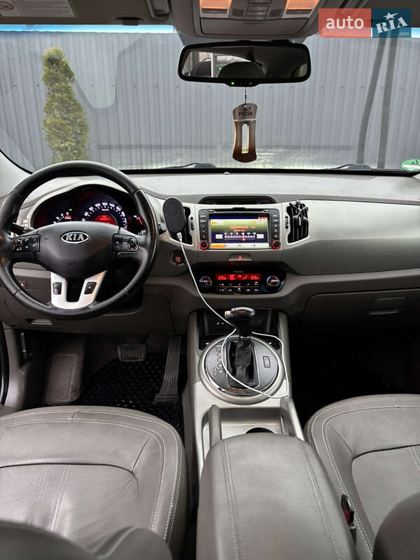 Позашляховик / Кросовер Kia Sportage 2012 в Шептицькому