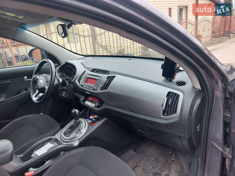 Позашляховик / Кросовер Kia Sportage 2015 в Львові фото 12 Позашляховик / Кросовер Kia Sportage 2015 в Львові