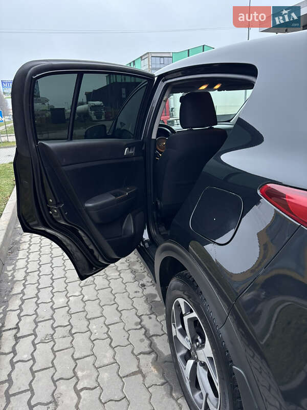 Позашляховик / Кросовер Kia Sportage 2018 в Хмельницькому фото 8 Позашляховик / Кросовер Kia Sportage 2018 в Хмельницькому