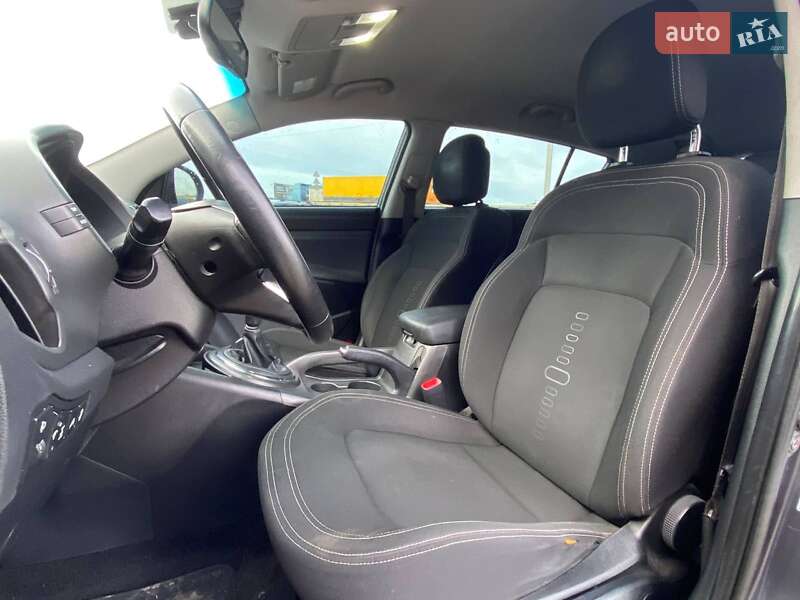 Внедорожник / Кроссовер Kia Sportage 2010 в Львове фото 17 Внедорожник / Кроссовер Kia Sportage 2010 в Львове