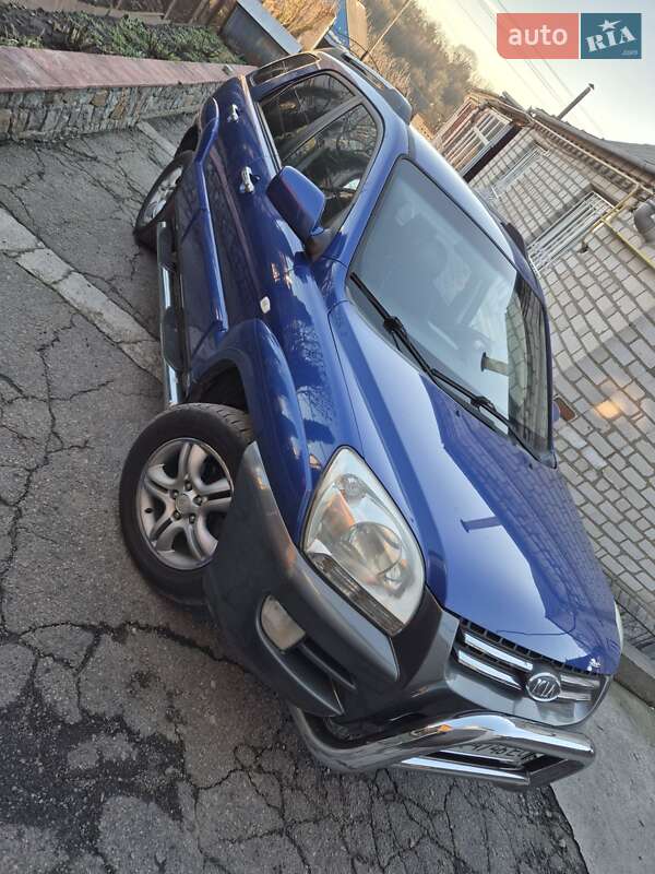 Внедорожник / Кроссовер Kia Sportage 2006 в Умани