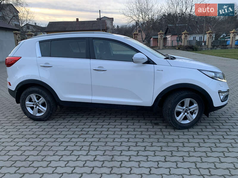 Внедорожник / Кроссовер Kia Sportage 2014 в Радивилове