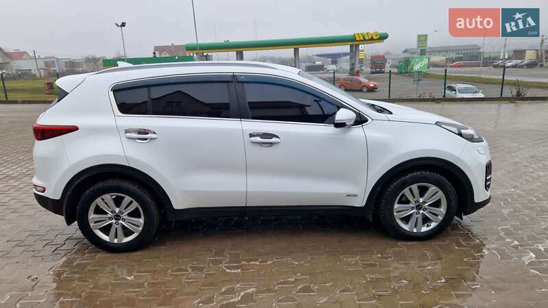 Внедорожник / Кроссовер Kia Sportage 2017 в Каменец-Подольском