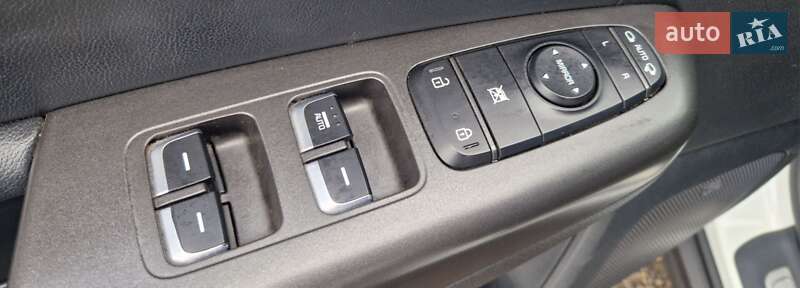 Внедорожник / Кроссовер Kia Sportage 2017 в Каменец-Подольском