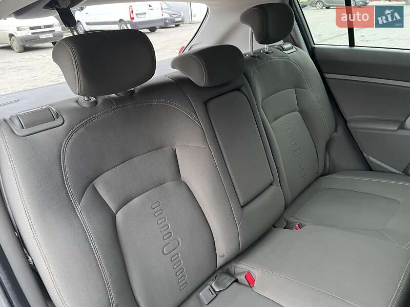 Внедорожник / Кроссовер Kia Sportage 2011 в Ковеле