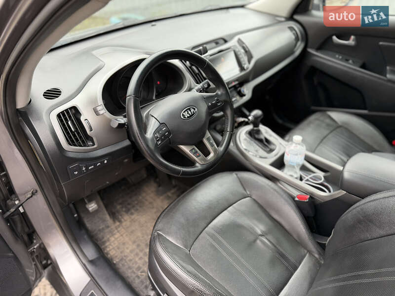 Внедорожник / Кроссовер Kia Sportage 2013 в Одессе