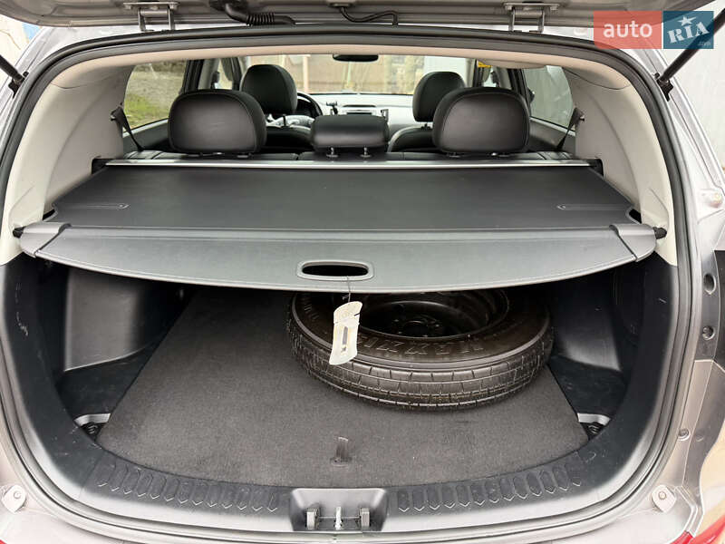 Внедорожник / Кроссовер Kia Sportage 2013 в Одессе