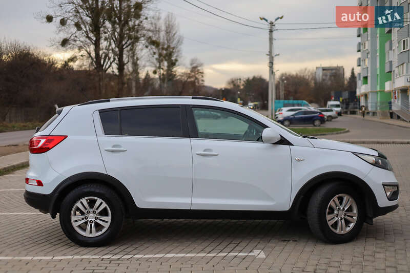 Внедорожник / Кроссовер Kia Sportage 2013 в Львове
